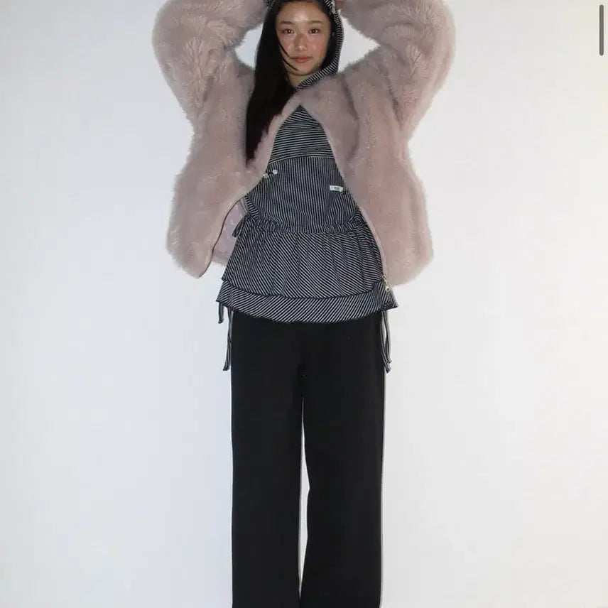 [BUNJANG] Ronron Inner Pointed Fluffy Fur Jacket / 론론 INNER POINTED FLUFFY FUR JACKET PINK