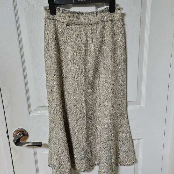 [BUNJANG] Fect Tweed Mermaid Skirt / fect 머메이드스커트 치마(거의 새거)