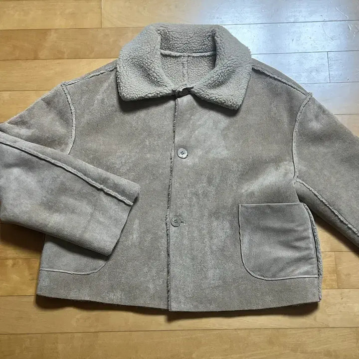 [BUNJANG] Reversible Mustang / 리버서블 무스탕