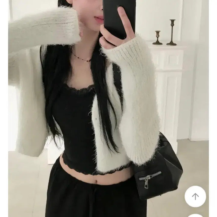 [BUNJANG] Ably Angora Fur Knit Crop Cardigan / 에이블리 앙고라 퍼 니트 크롭 가디건
