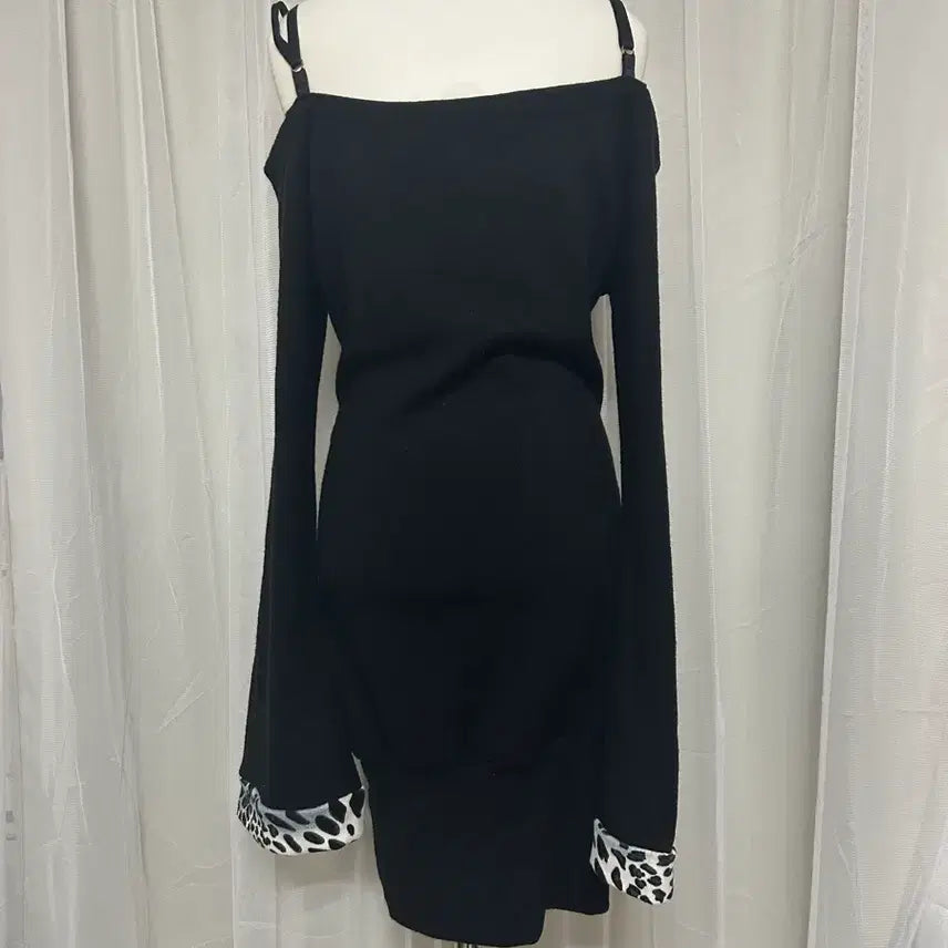 [BUNJANG] Oni Gyaru Leopard Off-Shoulder Dress / 오네갸루 레오파드 오프숄더 원피스 나나깔
