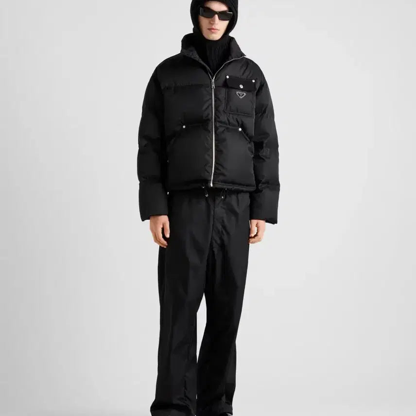 [BUNJANG] Prada Re-Nylon Cropped Down Jacket (Black, S) / (새상품)프라다 리나일론 크롭 다운 재킷 블랙 S