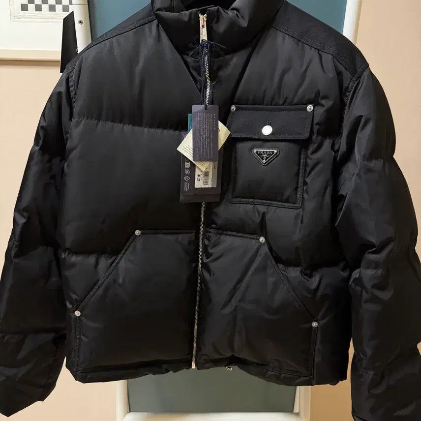 [BUNJANG] Prada Re-Nylon Cropped Down Jacket (Black, S) / (새상품)프라다 리나일론 크롭 다운 재킷 블랙 S
