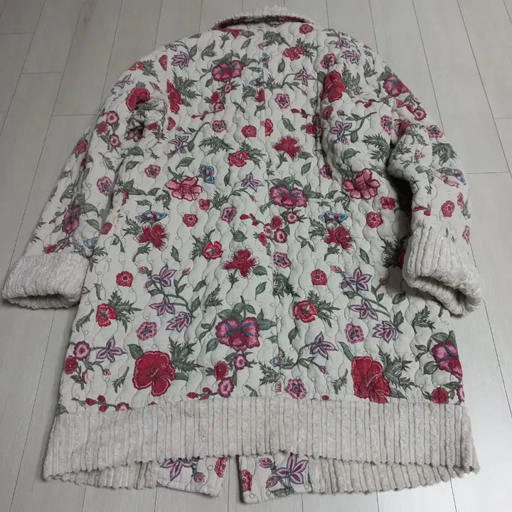 [BUNJANG] Generic Women's Quilted Coat L / 여성 면누빔코트L 77