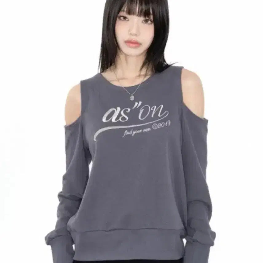 [SOLD OUT] 애즈온 KATE HOLE SWEATSHIRT CHARCOAL 맨투맨