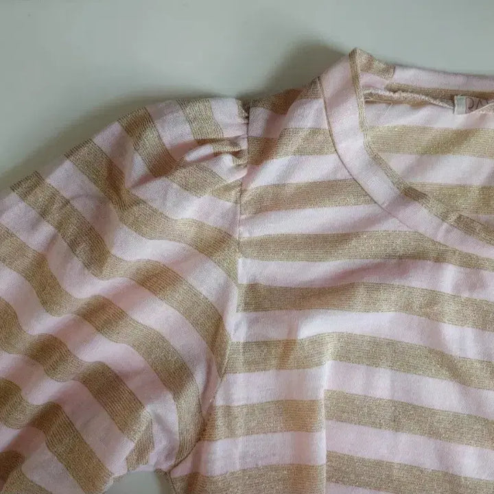[BUNJANG] Gold Pink Puff Sleeve T-shirt / 골드핑크 퍼프소매 티셔츠 정가 2만원