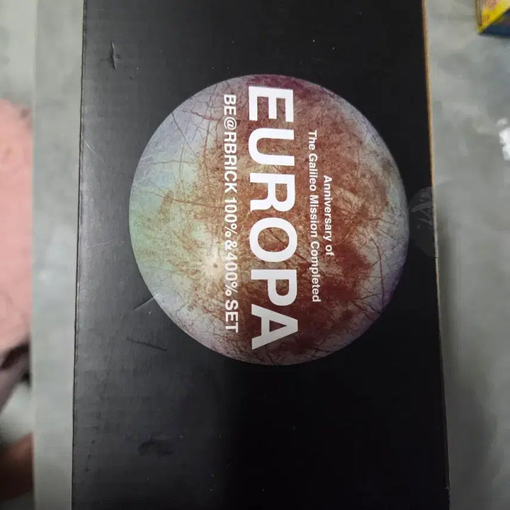 [BUNJANG] Bearbrick NASA Europa Satellite 400% + 100% Figure / 베어브릭 우주관련 유로파 EUROPA 400 100세트