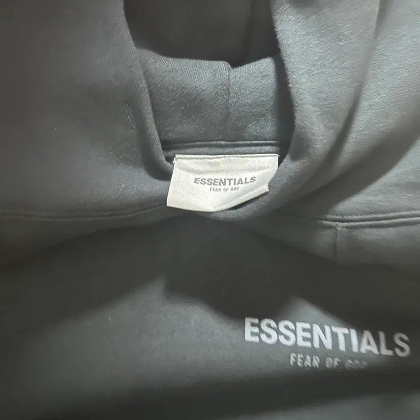 [BUNJANG] Essentials Hoodie Black M Size / 에센셜 후드 블랙 m 사이즈 팝니다 크림구매~~
