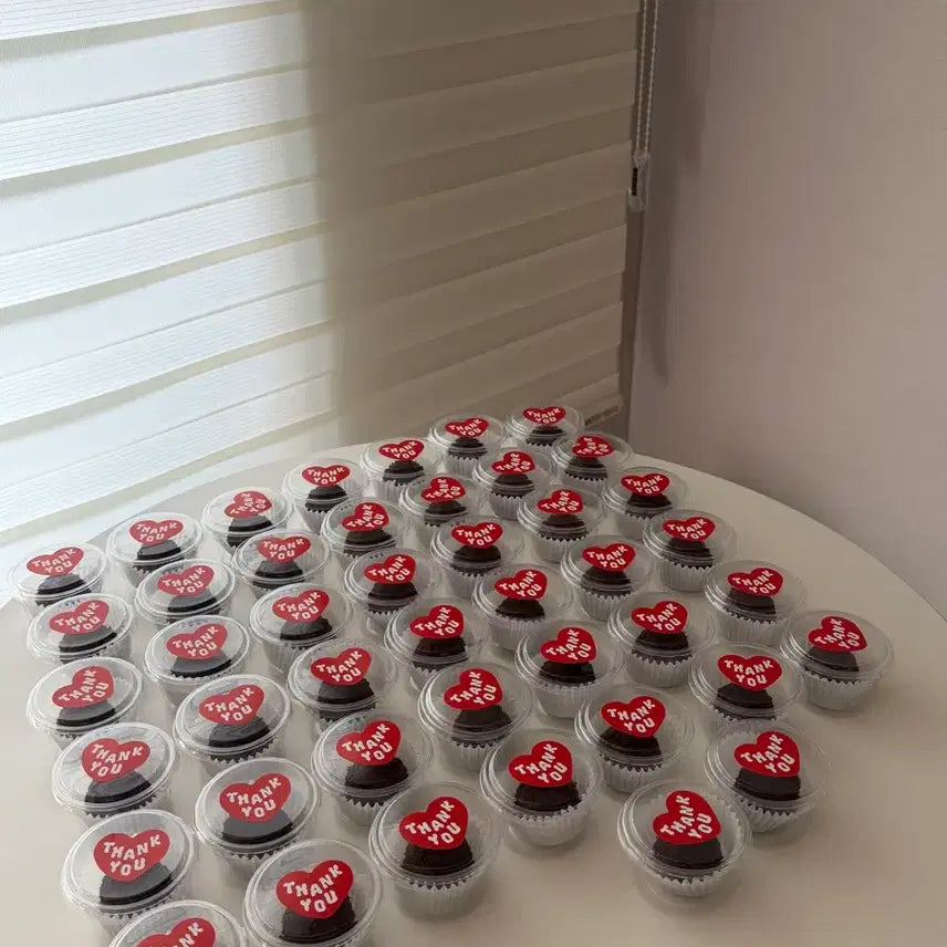 [BUNJANG] Valentine's Day Dubai Ddujjong Cookie Keyring / 두바이쫀득쿠키 두쫀쿠키링 (케이스포함)