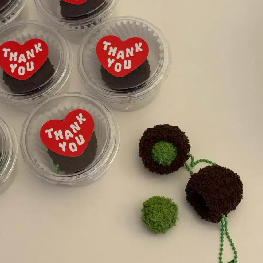 [BUNJANG] Valentine's Day Dubai Ddujjong Cookie Keyring / 두바이쫀득쿠키 두쫀쿠키링 (케이스포함)