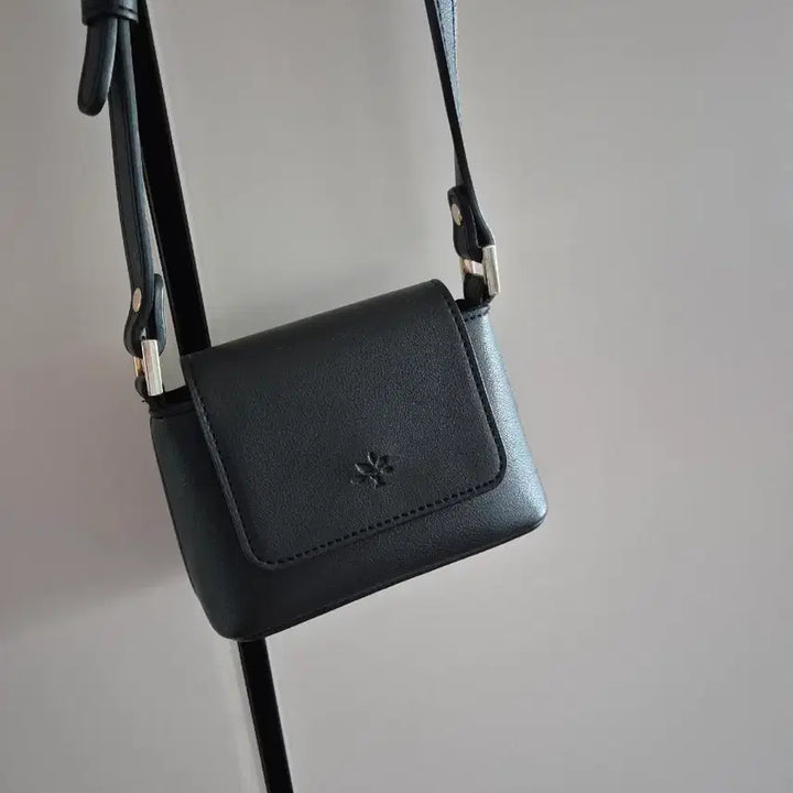 [BUNJANG] Mongsac Black Mini Crossbody Bag / 몽삭 블랙 미니 크로스가방