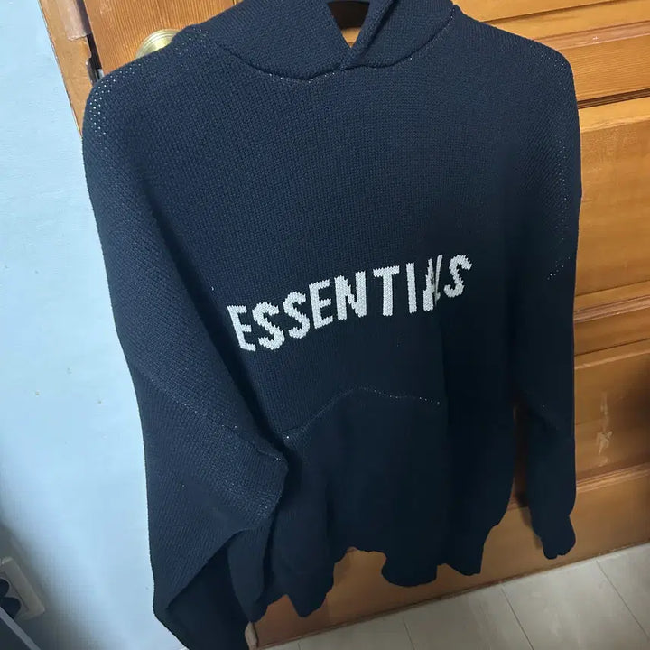[BUNJANG] Essential Black Knit Hoodie (M) / 에센셜 블랙니트 후드 m사이즈 팝니다~~