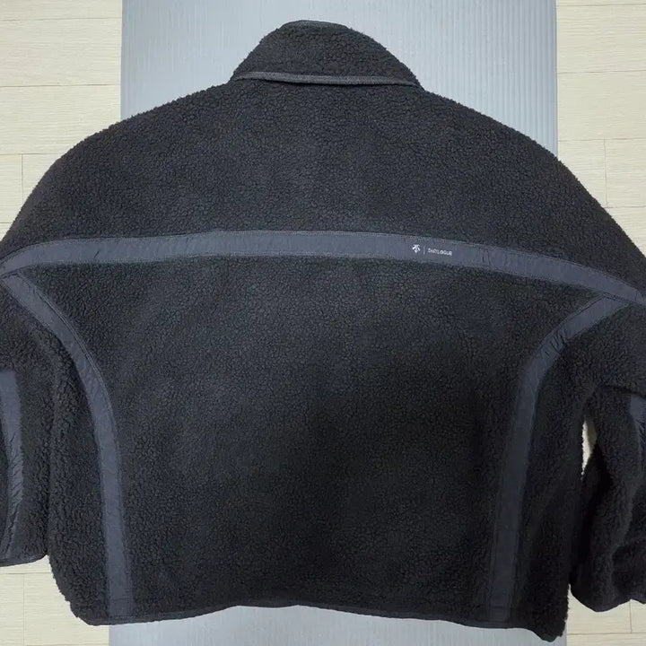 [BUNJANG] Eastlogue x Descente Fleece Jacket (Black, XL) / 최종가)이스트로그x데상트 플리스(후리스)자켓 블랙 XL사이즈 판매