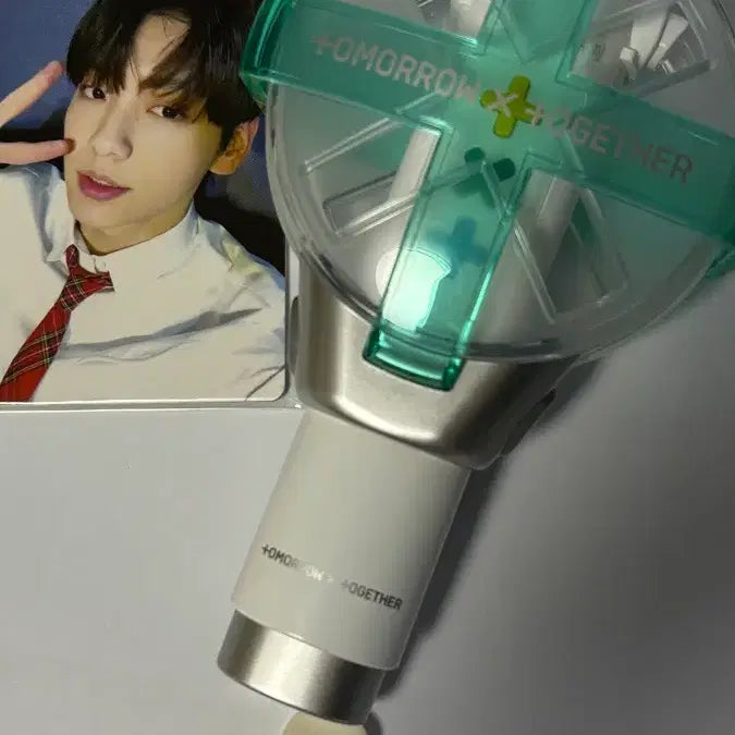 [BUNJANG] TXT (Tomorrow X Together) Official MOA Light Stick + Photocard / 투바투 모아봉 + 포토카드