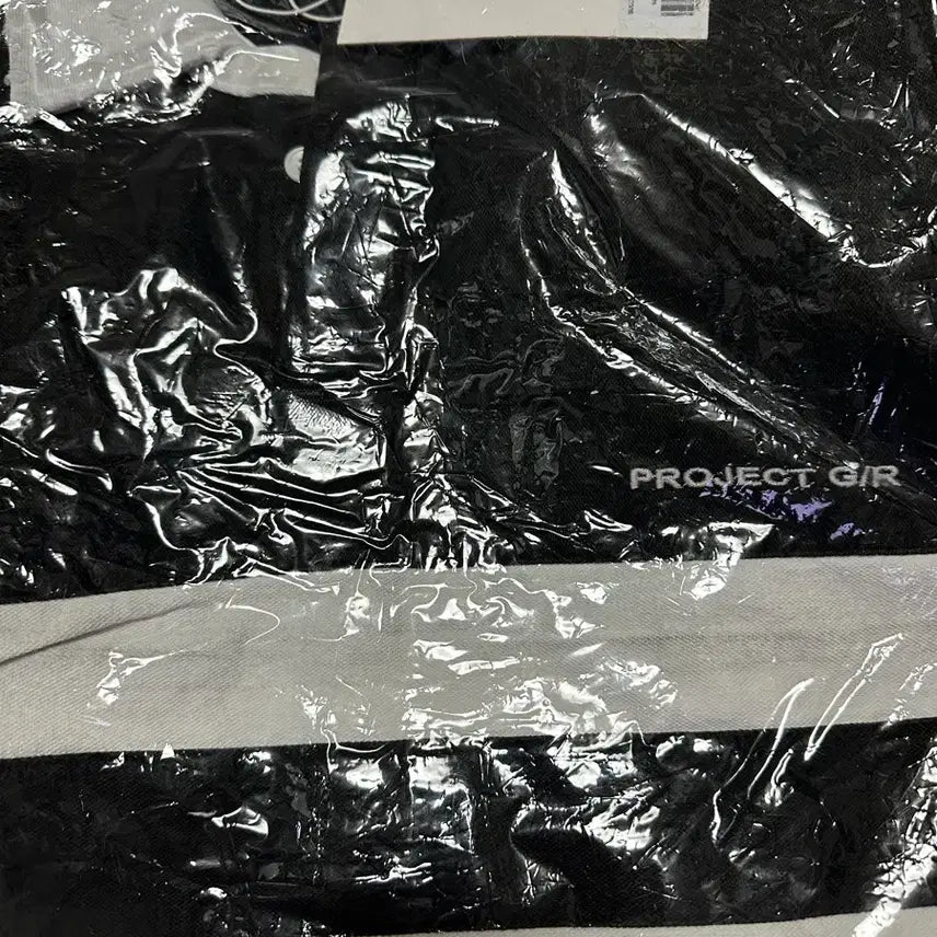 [BUNJANG] Project GR Blued Half Polo Shirt - Black / [2]프로젝트gr 불리드 하프 폴로 셔츠 블랙