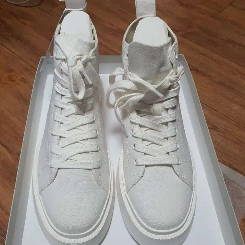 [BUNJANG] COS White Hightop Sneakers 250 / 새거) COS 코스 화이트 하이탑 스니커즈 250