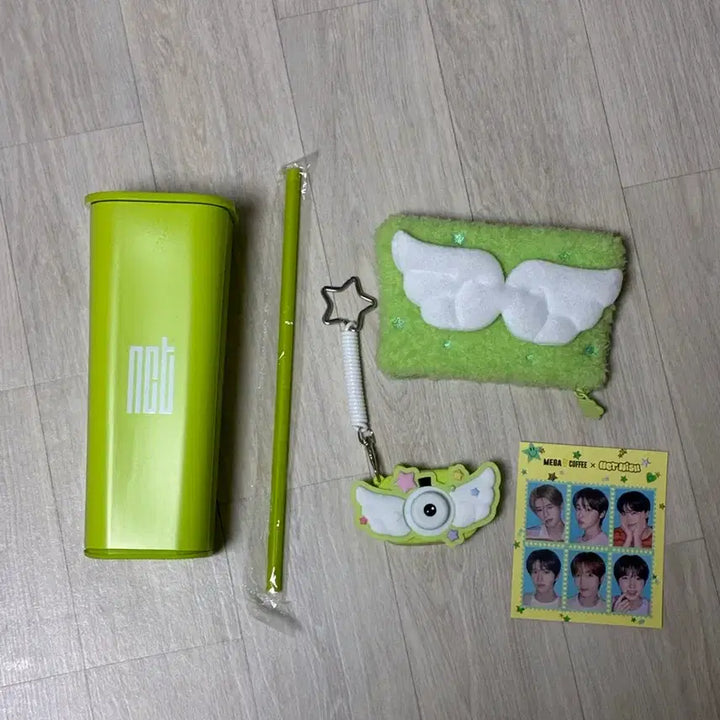 [BUNJANG] NCT WISH Mega Coffee Bundle Set Camera Keyring / 엔시티위시 메가커피 텀블러세트, 카메라키링 일괄