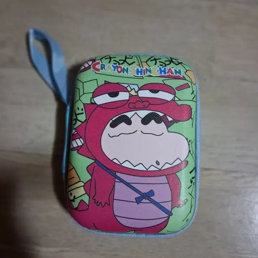 [BUNJANG] Crayon Shin-chan Mini Carrier Pouch / 짱구 미니캐리어 파우치(무료배송)