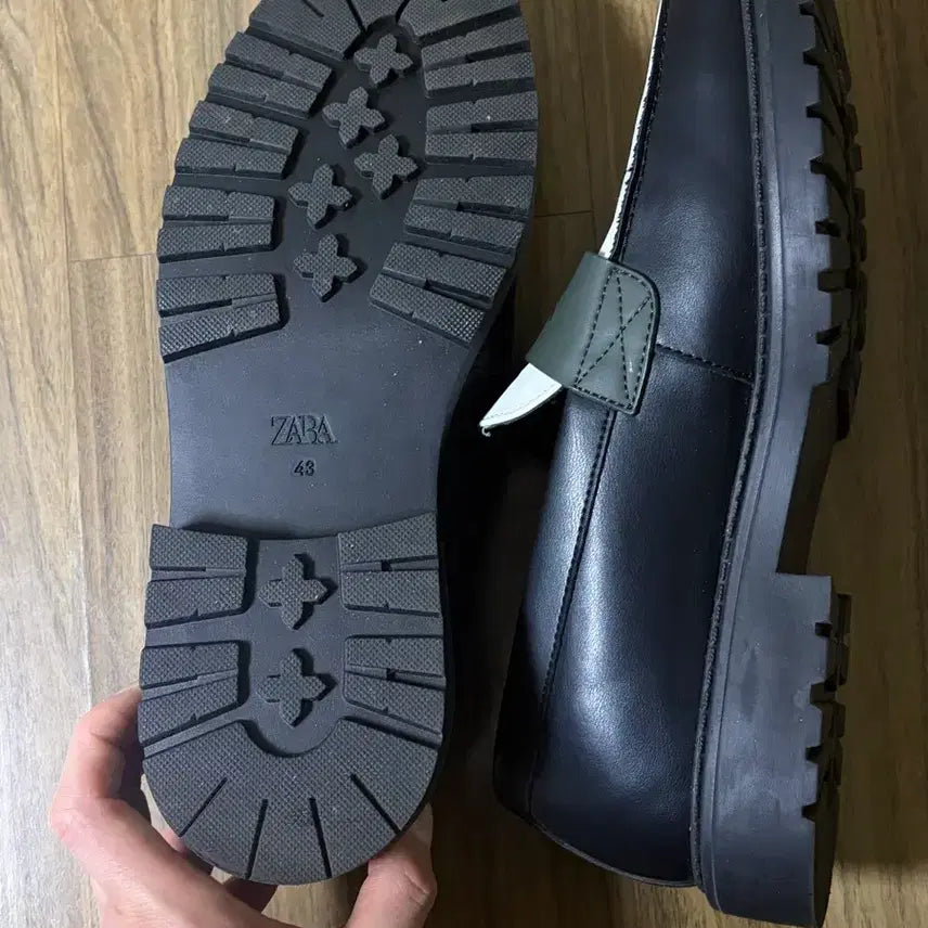 [BUNJANG] ZARA Loafers 43 (275) / 자라 로퍼 43(275)