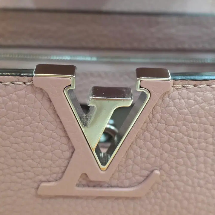 [BUNJANG] Louis Vuitton Capucines BB Magnolia Rose Handbag / 루이비통 카퓌신 Capucines BB(M94635) 판매합니다