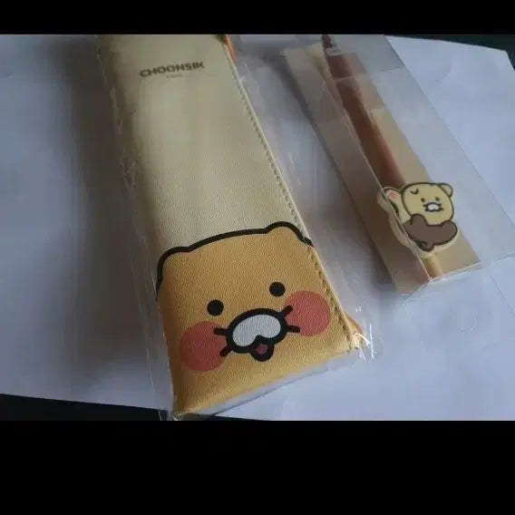 [BUNJANG] Kakao Friends Chunsik Pencil Case and Pen Set / 카카오프렌즈 춘식이 필통 + 볼펜 세트