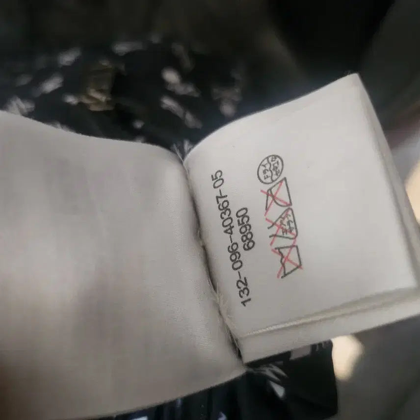 [BUNJANG] Moncler Mastermind Collaboration Padded Jacket / 몽클레어 x 마스터마인드 콜라보 한정판 패딩