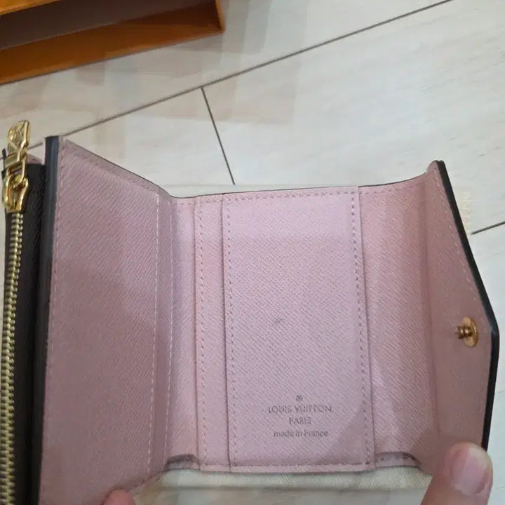 [BUNJANG] Louis Vuitton Zoe Wallet Monogram / 루이비통 조에월릿모노그램반지갑(M62933) 판매합니다