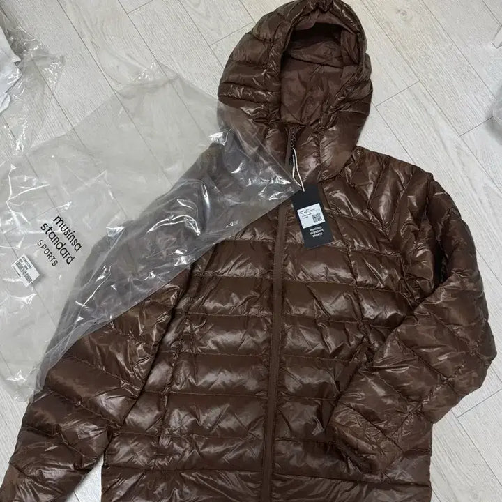 [BUNJANG] Musinsa Standard Sports Iron Light Down Jacket / (새제품) (택O) 무신사스탠다드스포츠 아이언 라이트 다운 자켓