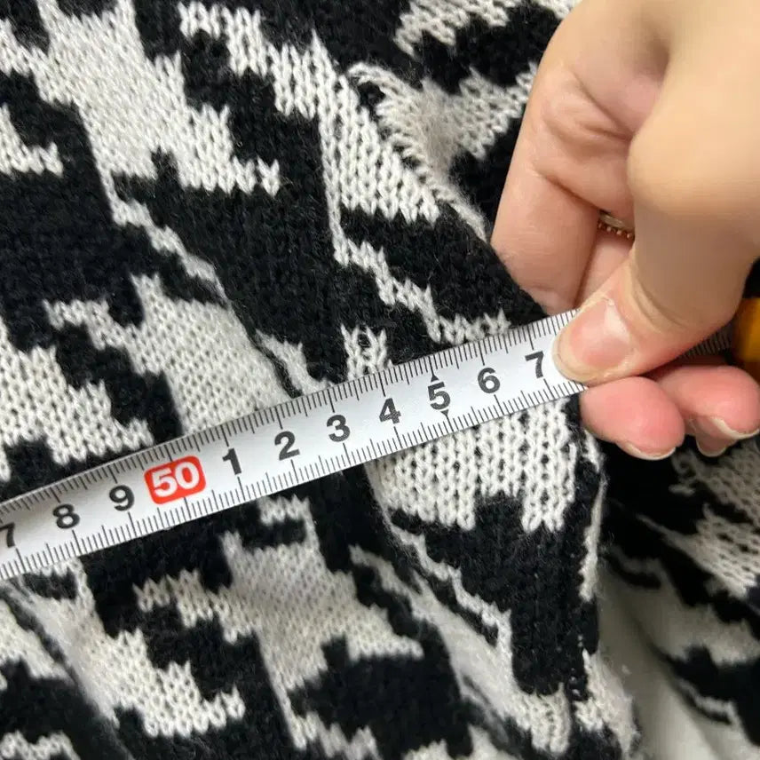 [BUNJANG] Houndstooth Check Knit Cardigan / 하운드투스 체크 니트 가디건