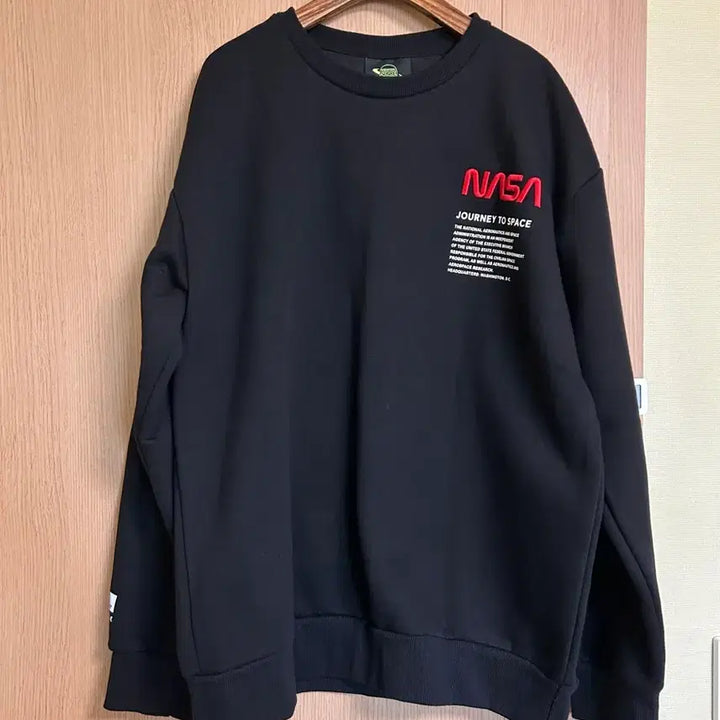 [BUNJANG] Black Sweatshirt (Fleece Lined) / 기모 맨투맨 티