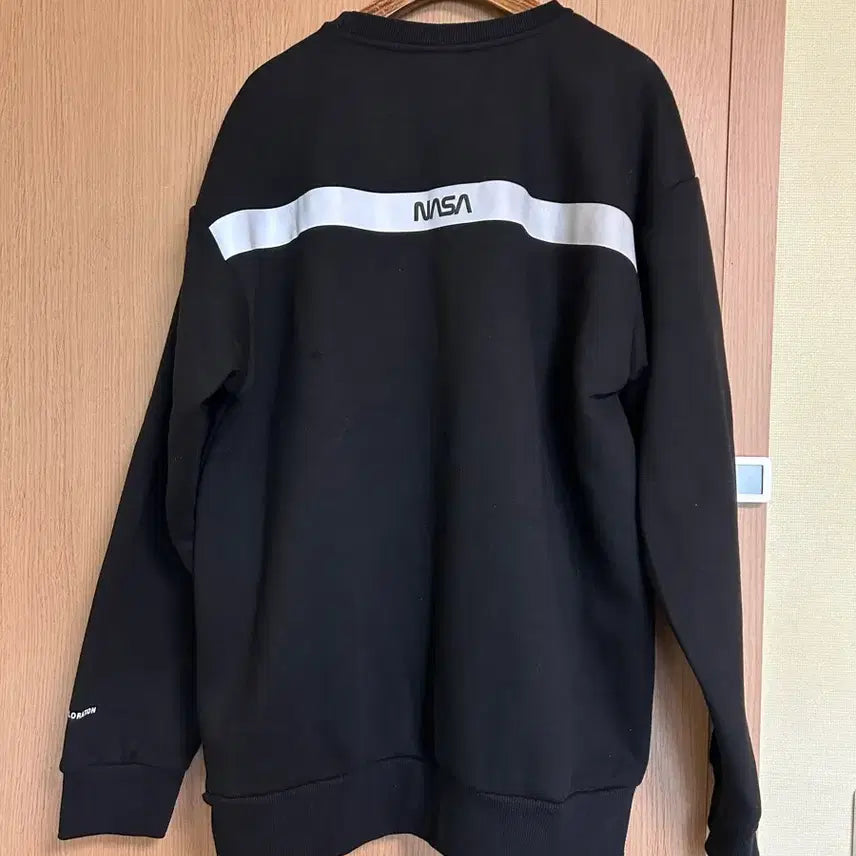 [BUNJANG] Black Sweatshirt (Fleece Lined) / 기모 맨투맨 티