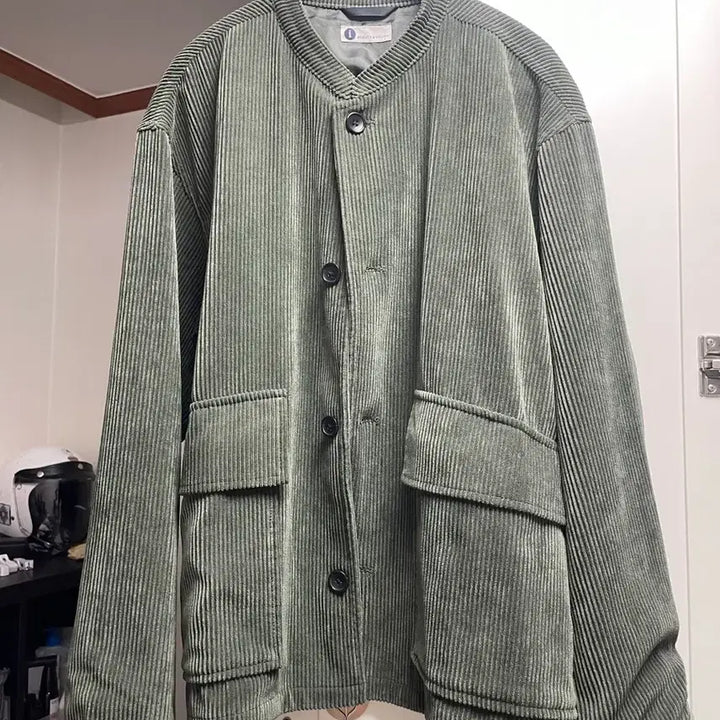 [BUNJANG] Beauty &amp; Youth Green Corduroy Shirt Jacket / 뷰티앤유스 그린 코듀로이 셔츠 자켓