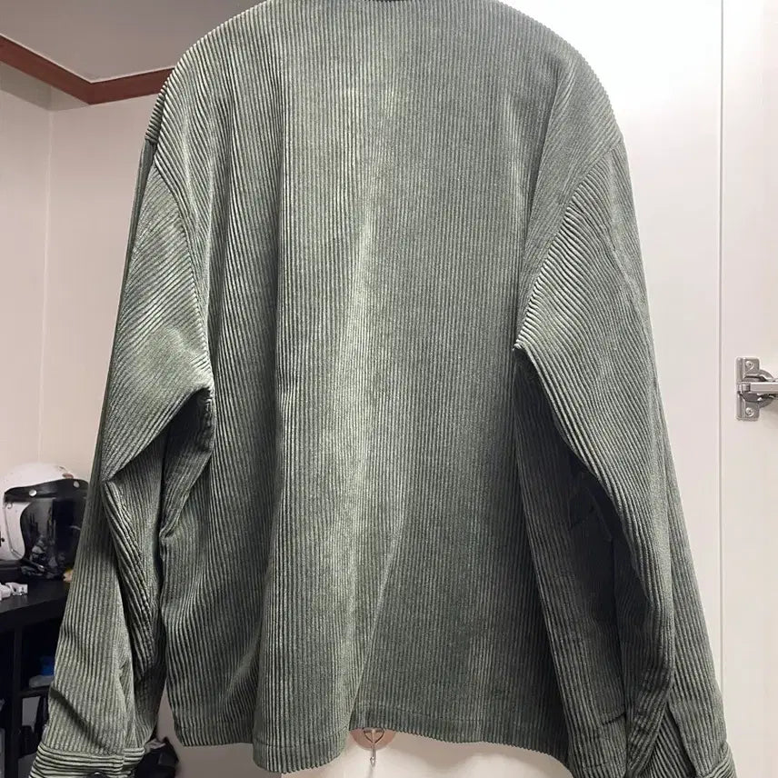 [BUNJANG] Beauty &amp; Youth Green Corduroy Shirt Jacket / 뷰티앤유스 그린 코듀로이 셔츠 자켓