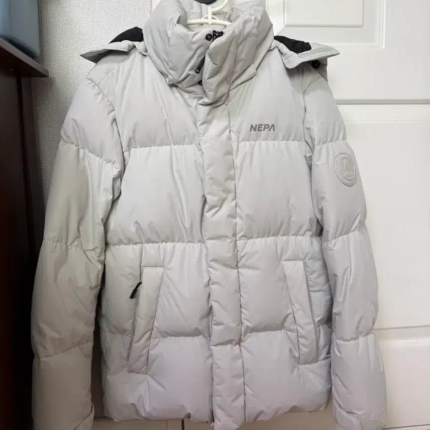[BUNJANG] Nepa Light Gray Duck Down Padded Jacket (Size 85) / 네파 라이트그레이 다운 패딩 덕다운 85사이즈