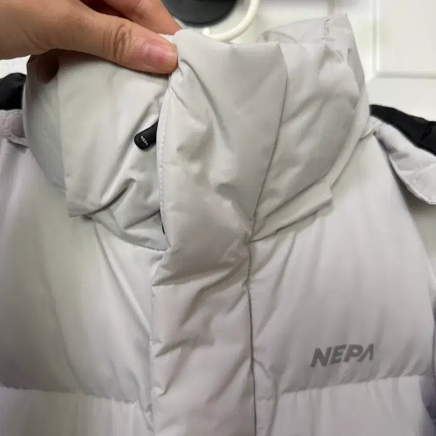 [BUNJANG] Nepa Light Gray Duck Down Padded Jacket (Size 85) / 네파 라이트그레이 다운 패딩 덕다운 85사이즈