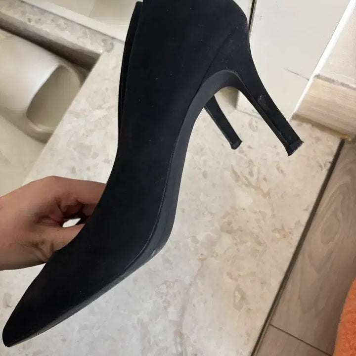 [BUNJANG] H&M Black Suede Pumps Heels / H&M 블랙 스웨이드 펌프스힐 구두 39사이즈 고급 여성뾰족구두 250