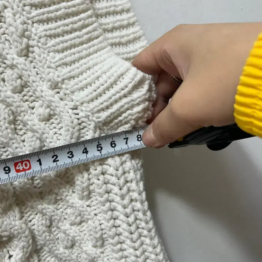 [SOLD OUT] 자라 여성 케이블 니트 조끼 아이보리L