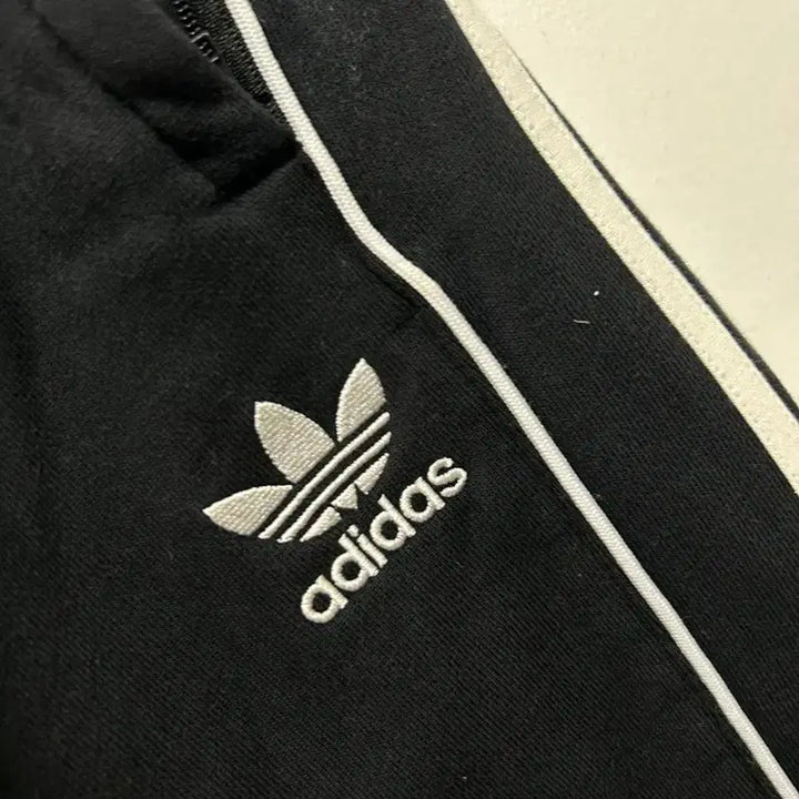 [BUNJANG] Adidas Three Stripes Training Pants Black M / 아디다스 삼선 트레이닝 바지 블랙 M
