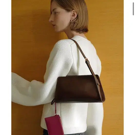 [BUNJANG] Luare Miro Shoulder Bag Brown / 루아레 미로 숄더백 브라운