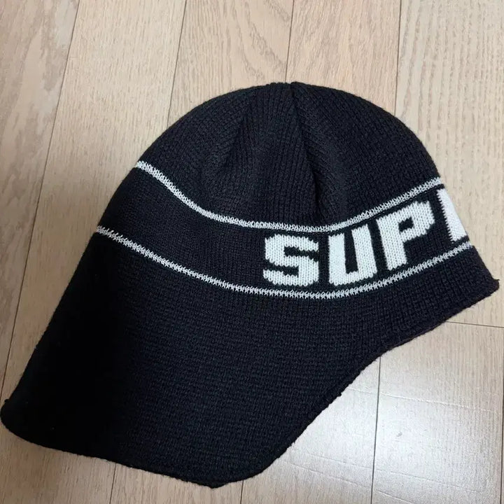 [BUNJANG] Supreme 23FW Earflap Beanie / 슈프림 이어플랩 비니 블랙 - 23FW 블랙