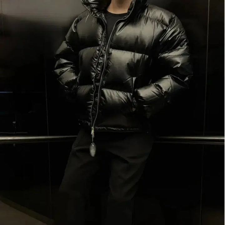 [BUNJANG] Black Glossy Padded Jumper / 블랙 광택 패딩 점퍼