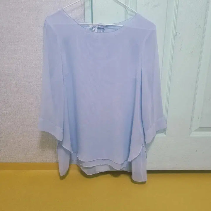 [SOLD OUT] 하늘하늘 블라우스