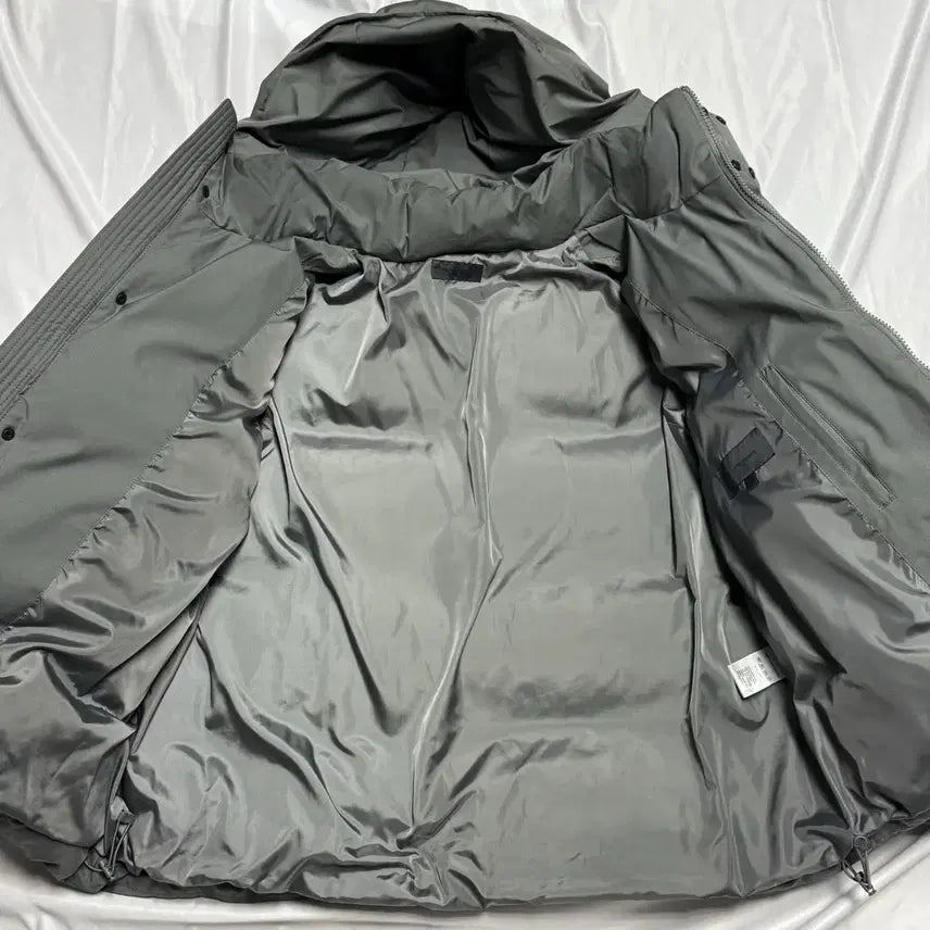[SOLD OUT] [M] 더티셔츠뮤지엄 덕다운 숏패딩 그레이
