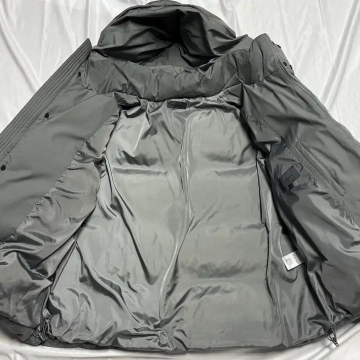 [SOLD OUT] [M] 더티셔츠뮤지엄 덕다운 숏패딩 그레이