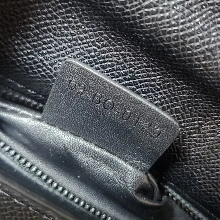 [BUNJANG] Dior CD Black Leather Flap Bag / 디올 CD 블랙 레더 플랩백