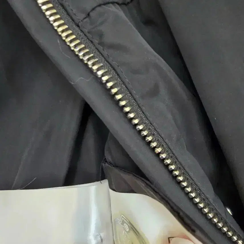 [BUNJANG] Moncler Distelhorn Black Windbreaker Jacket / 몽클레어 디스텔론 블랙 바람막이 3사이즈