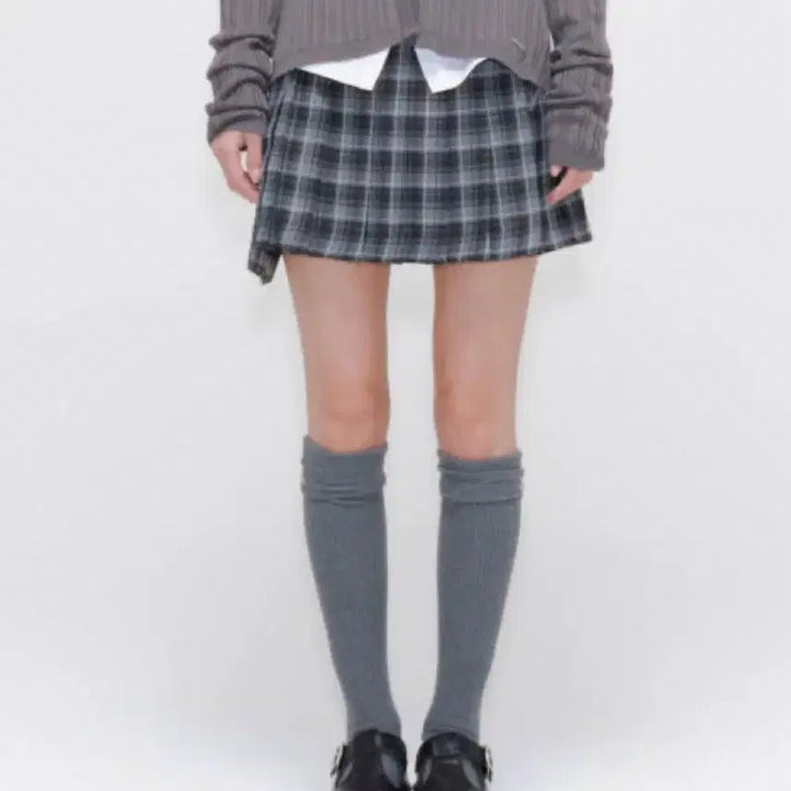 [BUNJANG] Miseki Seoul Pocket Layered Check Skirt / 미세키서울Pocket layered check skirt CHARCOAL