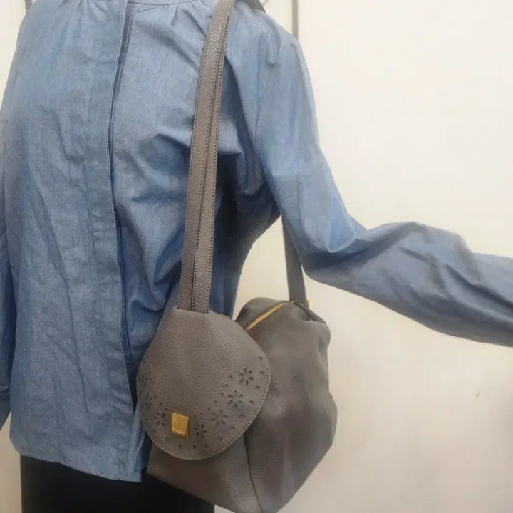 [BUNJANG] Christian Lacroix Leather Backpack/Shoulder Bag / 크리스찬라크르와 가방 백팩 숄더 가능