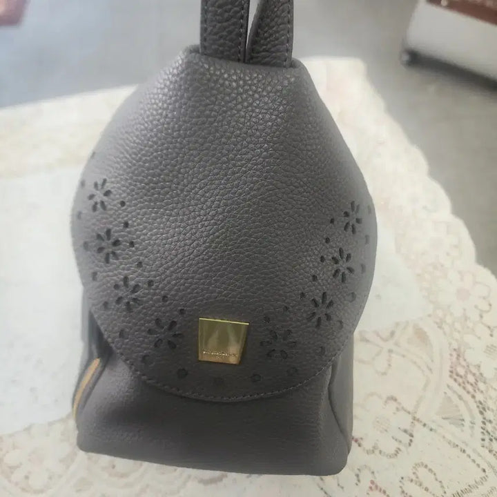 [BUNJANG] Christian Lacroix Leather Backpack/Shoulder Bag / 크리스찬라크르와 가방 백팩 숄더 가능