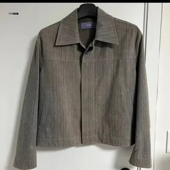 [BUNJANG] Minav Vertical Striking Crop Jacket - Cloud Burst (Size L) / 미나브 버티컬 스트리킹 크롭자켓 클라우드 버스트 L사이즈